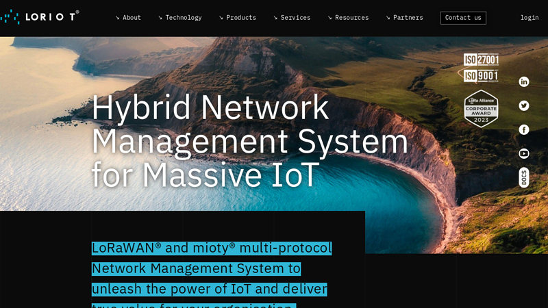 LORIOT - Hybrid Network Management System for Massive IoT